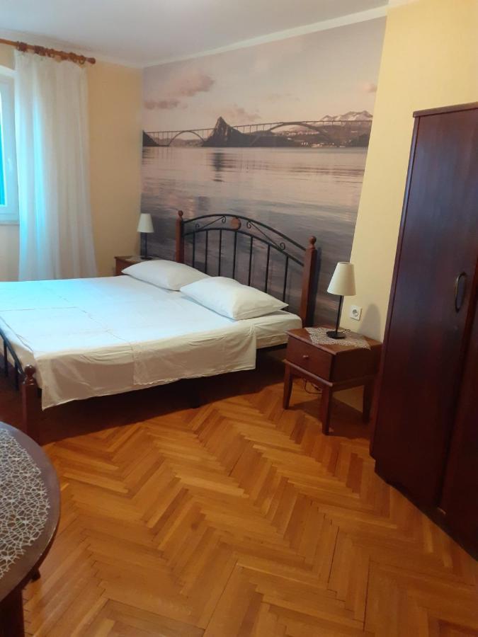Kuca Sa Pogledom Na More- Paula Baška Exterior foto